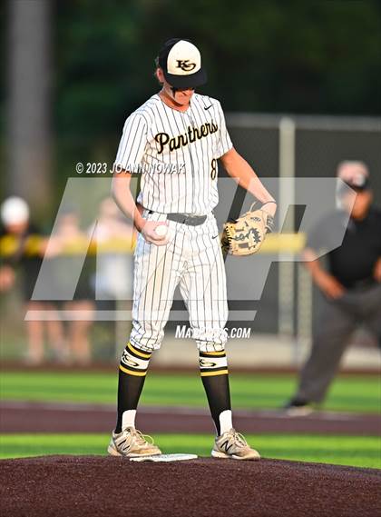 Thumbnail 3 in Cypress Woods vs. Klein Oak (UIL 6A Region 2 Quarterfinals Playoff - Game 2) photogallery.