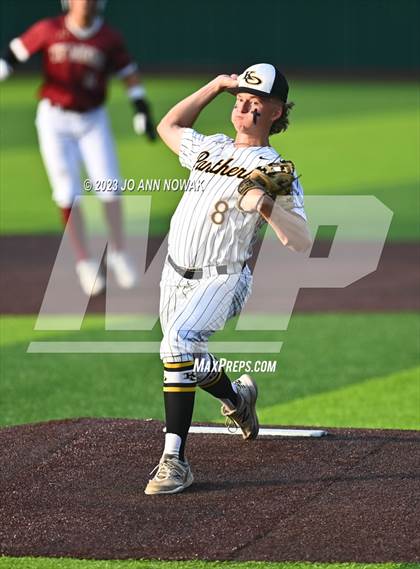 Thumbnail 3 in Cypress Woods vs. Klein Oak (UIL 6A Region 2 Quarterfinals Playoff - Game 2) photogallery.