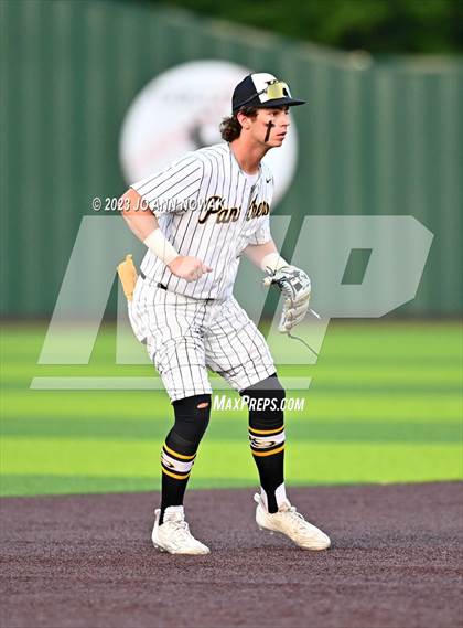 Thumbnail 3 in Cypress Woods vs. Klein Oak (UIL 6A Region 2 Quarterfinals Playoff - Game 2) photogallery.