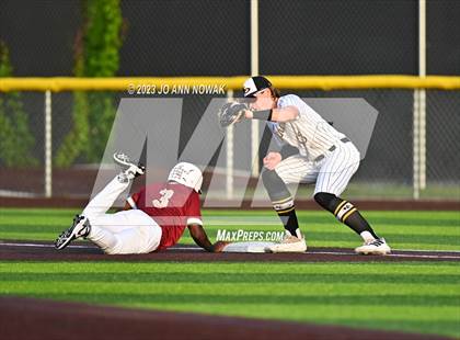 Thumbnail 2 in Cypress Woods vs. Klein Oak (UIL 6A Region 2 Quarterfinals Playoff - Game 2) photogallery.