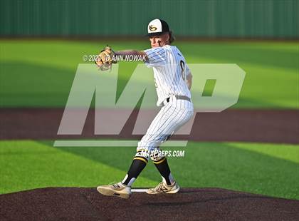 Thumbnail 1 in Cypress Woods vs. Klein Oak (UIL 6A Region 2 Quarterfinals Playoff - Game 2) photogallery.