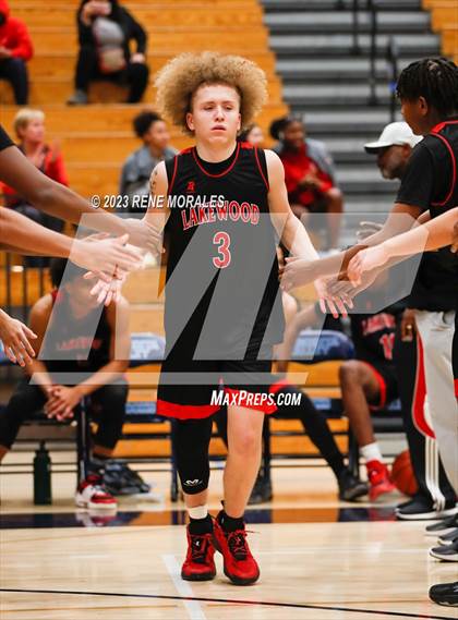 Thumbnail 2 in Lakewood vs Crescenta Valley (CIF SS Div 2AA Round 1 Playoff) photogallery.