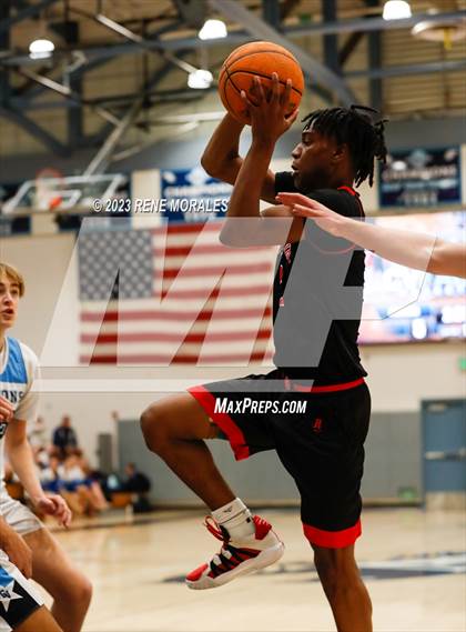 Thumbnail 2 in Lakewood vs Crescenta Valley (CIF SS Div 2AA Round 1 Playoff) photogallery.