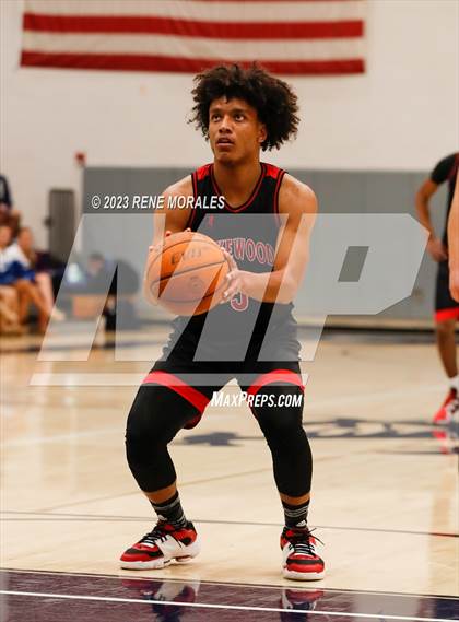 Thumbnail 3 in Lakewood vs Crescenta Valley (CIF SS Div 2AA Round 1 Playoff) photogallery.