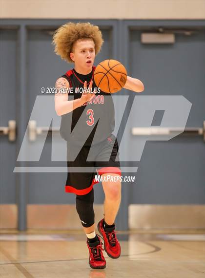 Thumbnail 2 in Lakewood vs Crescenta Valley (CIF SS Div 2AA Round 1 Playoff) photogallery.