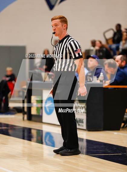 Thumbnail 1 in Lakewood vs Crescenta Valley (CIF SS Div 2AA Round 1 Playoff) photogallery.