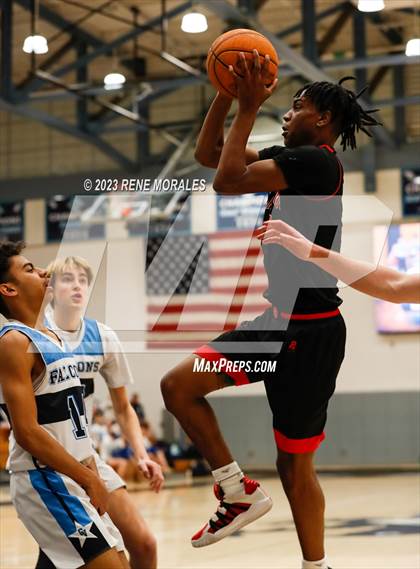 Thumbnail 3 in Lakewood vs Crescenta Valley (CIF SS Div 2AA Round 1 Playoff) photogallery.