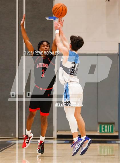 Thumbnail 2 in Lakewood vs Crescenta Valley (CIF SS Div 2AA Round 1 Playoff) photogallery.