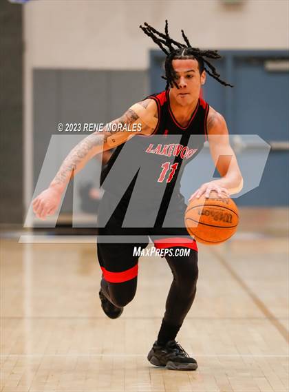 Thumbnail 2 in Lakewood vs Crescenta Valley (CIF SS Div 2AA Round 1 Playoff) photogallery.