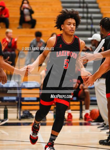Thumbnail 1 in Lakewood vs Crescenta Valley (CIF SS Div 2AA Round 1 Playoff) photogallery.