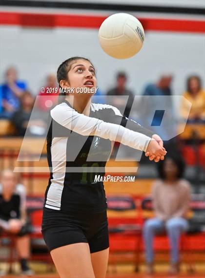 Thumbnail 3 in Frost vs. Rapoport Academy (UIL 2A Bi-District) photogallery.