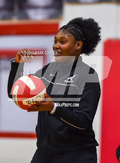 Thumbnail 3 in Frost vs. Rapoport Academy (UIL 2A Bi-District) photogallery.