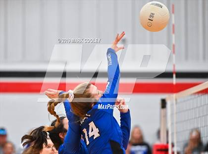 Thumbnail 1 in Frost vs. Rapoport Academy (UIL 2A Bi-District) photogallery.