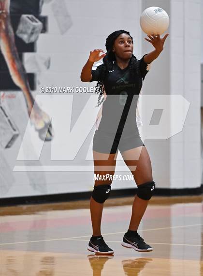 Thumbnail 3 in Frost vs. Rapoport Academy (UIL 2A Bi-District) photogallery.