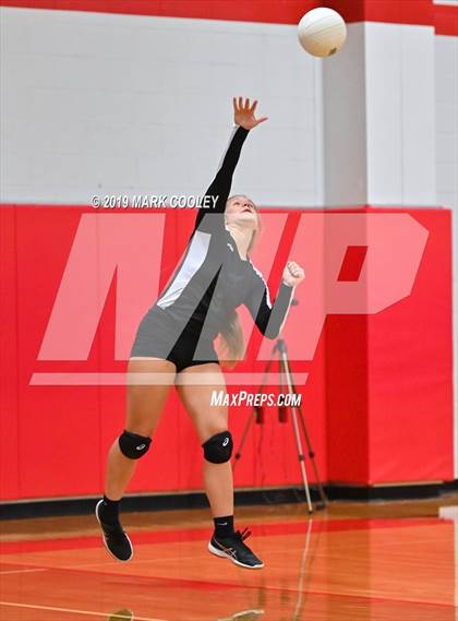 Thumbnail 1 in Frost vs. Rapoport Academy (UIL 2A Bi-District) photogallery.