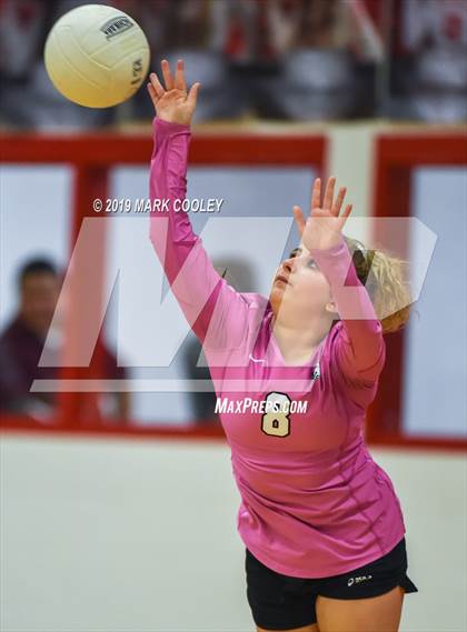 Thumbnail 3 in Frost vs. Rapoport Academy (UIL 2A Bi-District) photogallery.