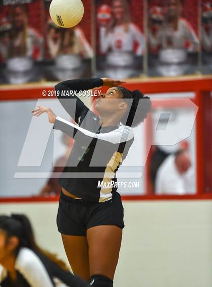 Thumbnail 1 in Frost vs. Rapoport Academy (UIL 2A Bi-District) photogallery.