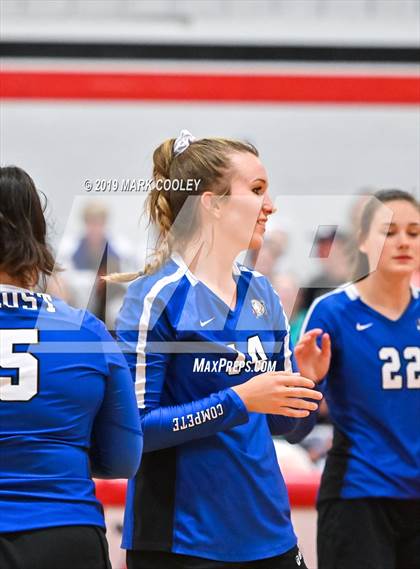Thumbnail 3 in Frost vs. Rapoport Academy (UIL 2A Bi-District) photogallery.