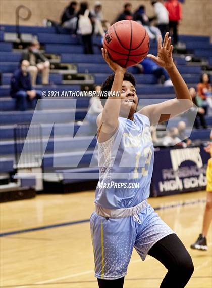 Thumbnail 1 in Center vs Franklin (Rosemont Tournament) photogallery.