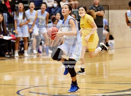 Thumbnail 3 in Center vs Franklin (Rosemont Tournament) photogallery.