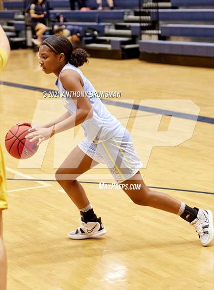 Thumbnail 2 in Center vs Franklin (Rosemont Tournament) photogallery.