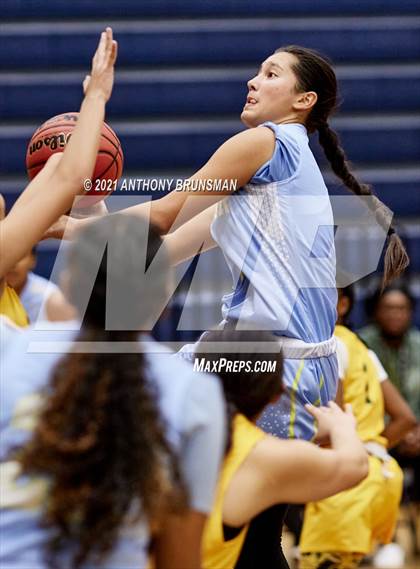 Thumbnail 1 in Center vs Franklin (Rosemont Tournament) photogallery.