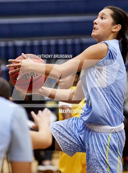 Thumbnail 3 in Center vs Franklin (Rosemont Tournament) photogallery.