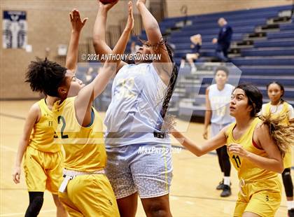 Thumbnail 3 in Center vs Franklin (Rosemont Tournament) photogallery.