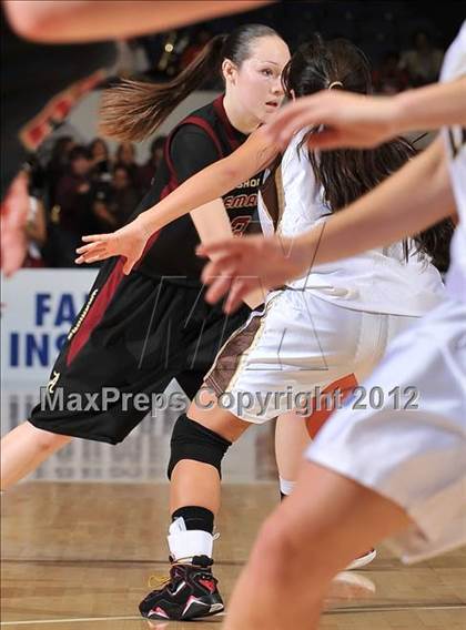 Thumbnail 2 in Alemany vs. Laguna Hills (CIF SS D3AA Final) photogallery.