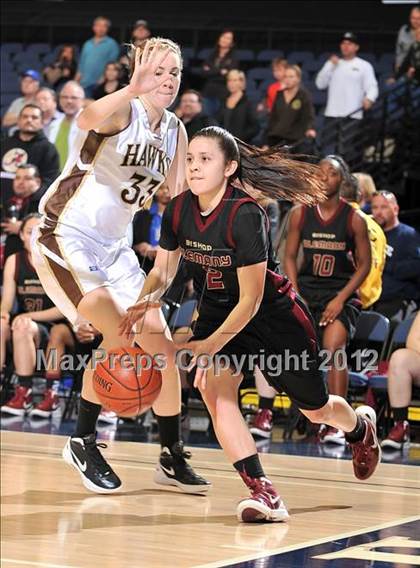 Thumbnail 3 in Alemany vs. Laguna Hills (CIF SS D3AA Final) photogallery.