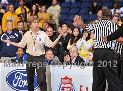 Thumbnail 2 in Alemany vs. Laguna Hills (CIF SS D3AA Final) photogallery.