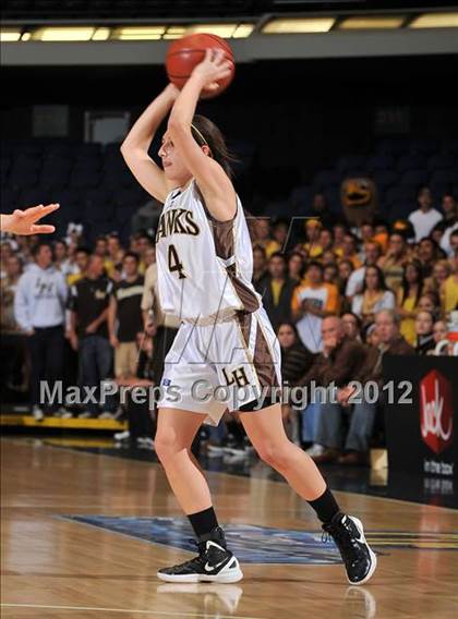 Thumbnail 2 in Alemany vs. Laguna Hills (CIF SS D3AA Final) photogallery.