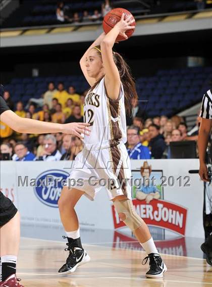 Thumbnail 2 in Alemany vs. Laguna Hills (CIF SS D3AA Final) photogallery.