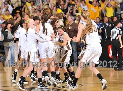 Thumbnail 3 in Alemany vs. Laguna Hills (CIF SS D3AA Final) photogallery.
