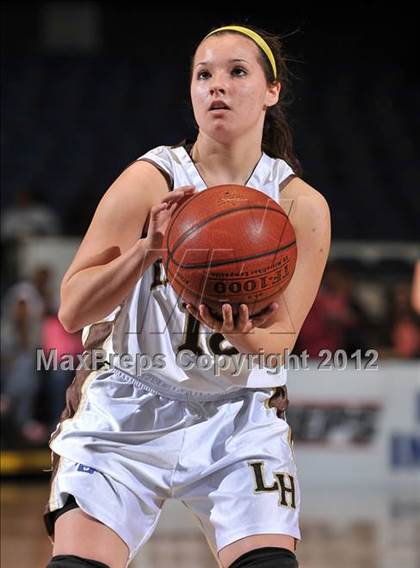Thumbnail 2 in Alemany vs. Laguna Hills (CIF SS D3AA Final) photogallery.