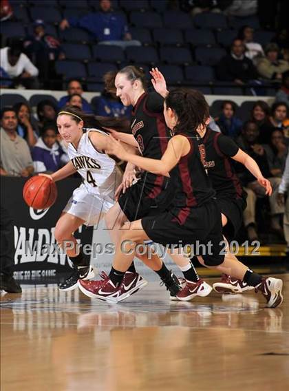 Thumbnail 2 in Alemany vs. Laguna Hills (CIF SS D3AA Final) photogallery.