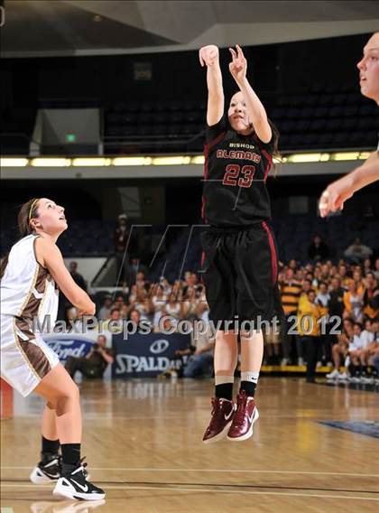 Thumbnail 3 in Alemany vs. Laguna Hills (CIF SS D3AA Final) photogallery.
