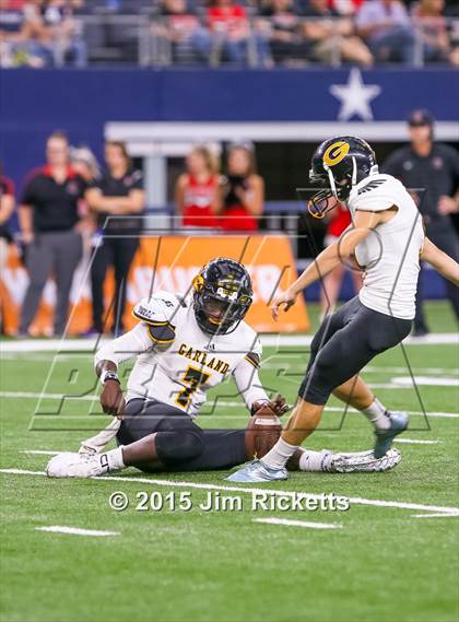 Thumbnail 3 in Rockwall-Heath vs. Garland (Southwest Showcase) photogallery.