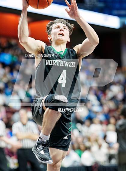 Thumbnail 3 in East Catholic vs. Northwest Catholic (CIAC Div I Final) photogallery.