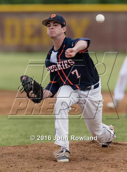 Thumbnail 3 in New Trier v. Oak Park-River Forest (IHSA 4A Sectional Final) photogallery.