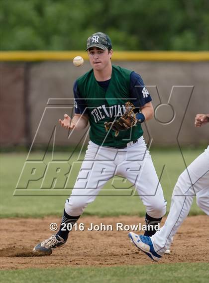 Thumbnail 2 in New Trier v. Oak Park-River Forest (IHSA 4A Sectional Final) photogallery.