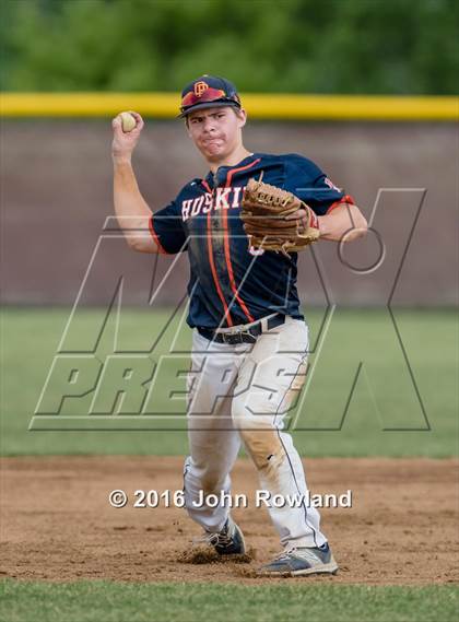 Thumbnail 1 in New Trier v. Oak Park-River Forest (IHSA 4A Sectional Final) photogallery.