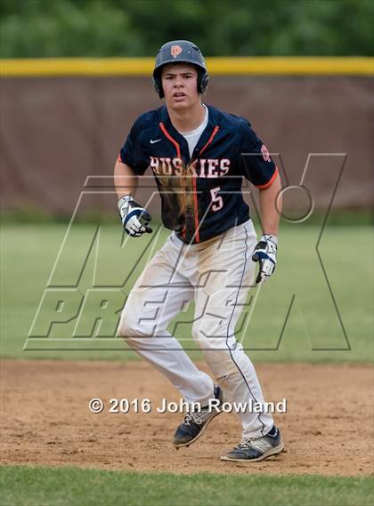 Thumbnail 1 in New Trier v. Oak Park-River Forest (IHSA 4A Sectional Final) photogallery.