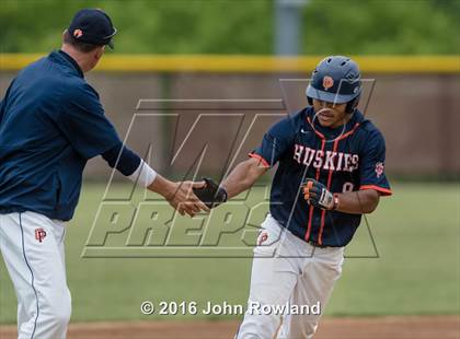 Thumbnail 1 in New Trier v. Oak Park-River Forest (IHSA 4A Sectional Final) photogallery.