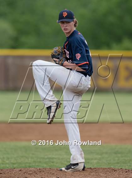 Thumbnail 2 in New Trier v. Oak Park-River Forest (IHSA 4A Sectional Final) photogallery.