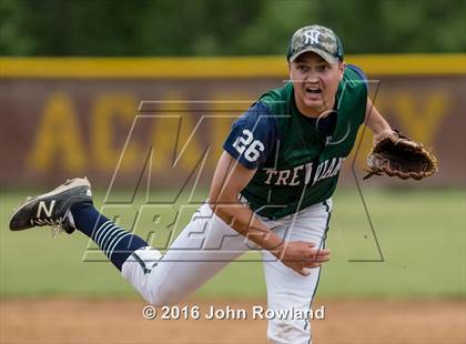 Thumbnail 1 in New Trier v. Oak Park-River Forest (IHSA 4A Sectional Final) photogallery.