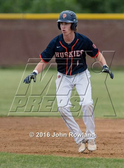 Thumbnail 2 in New Trier v. Oak Park-River Forest (IHSA 4A Sectional Final) photogallery.