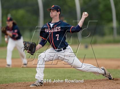 Thumbnail 1 in New Trier v. Oak Park-River Forest (IHSA 4A Sectional Final) photogallery.