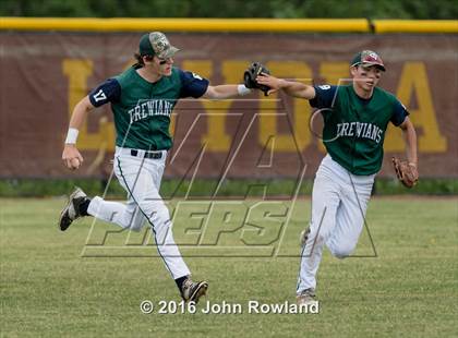 Thumbnail 3 in New Trier v. Oak Park-River Forest (IHSA 4A Sectional Final) photogallery.