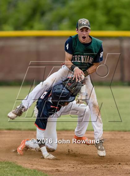 Thumbnail 3 in New Trier v. Oak Park-River Forest (IHSA 4A Sectional Final) photogallery.